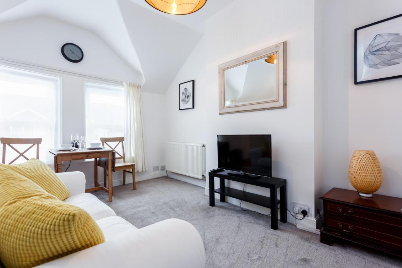 Charming, Well-Equipped Apt - 5 Minutes From Beach Bournemouth Exterior foto